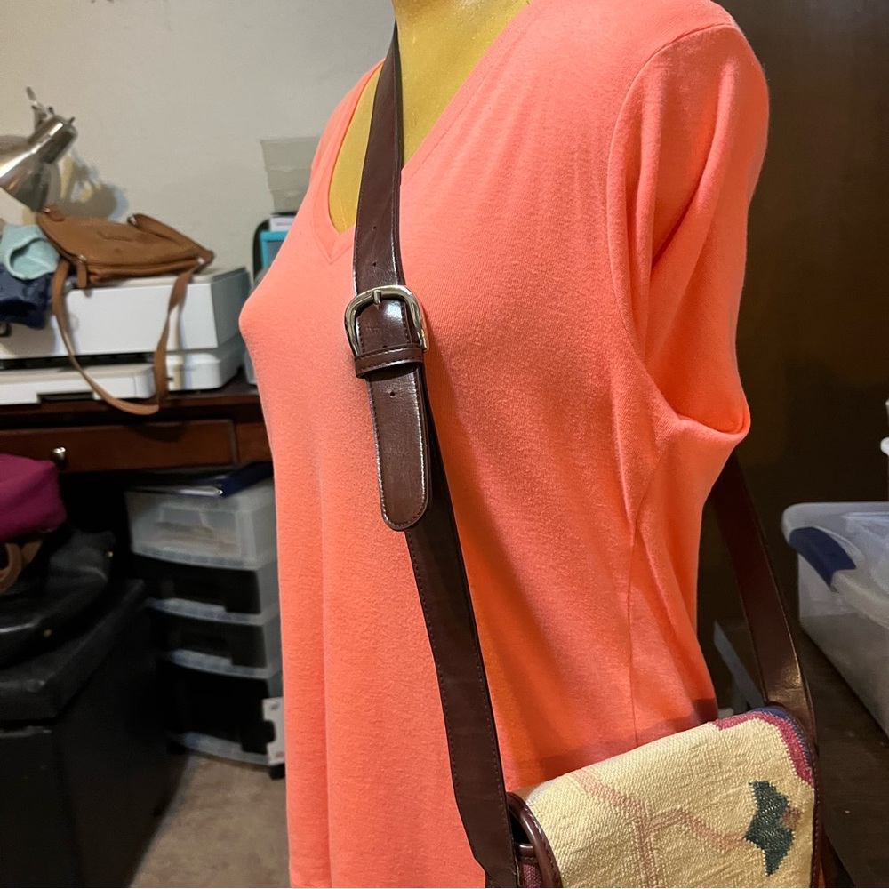 legacy canvas crossbody - Picture 6 of 8